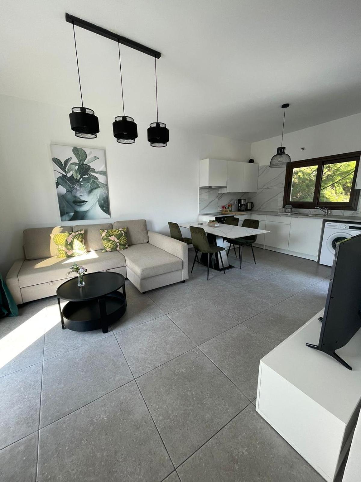 Serenityone - Centrally Located One Bedroom Apt Ayía Nápa Extérieur photo
