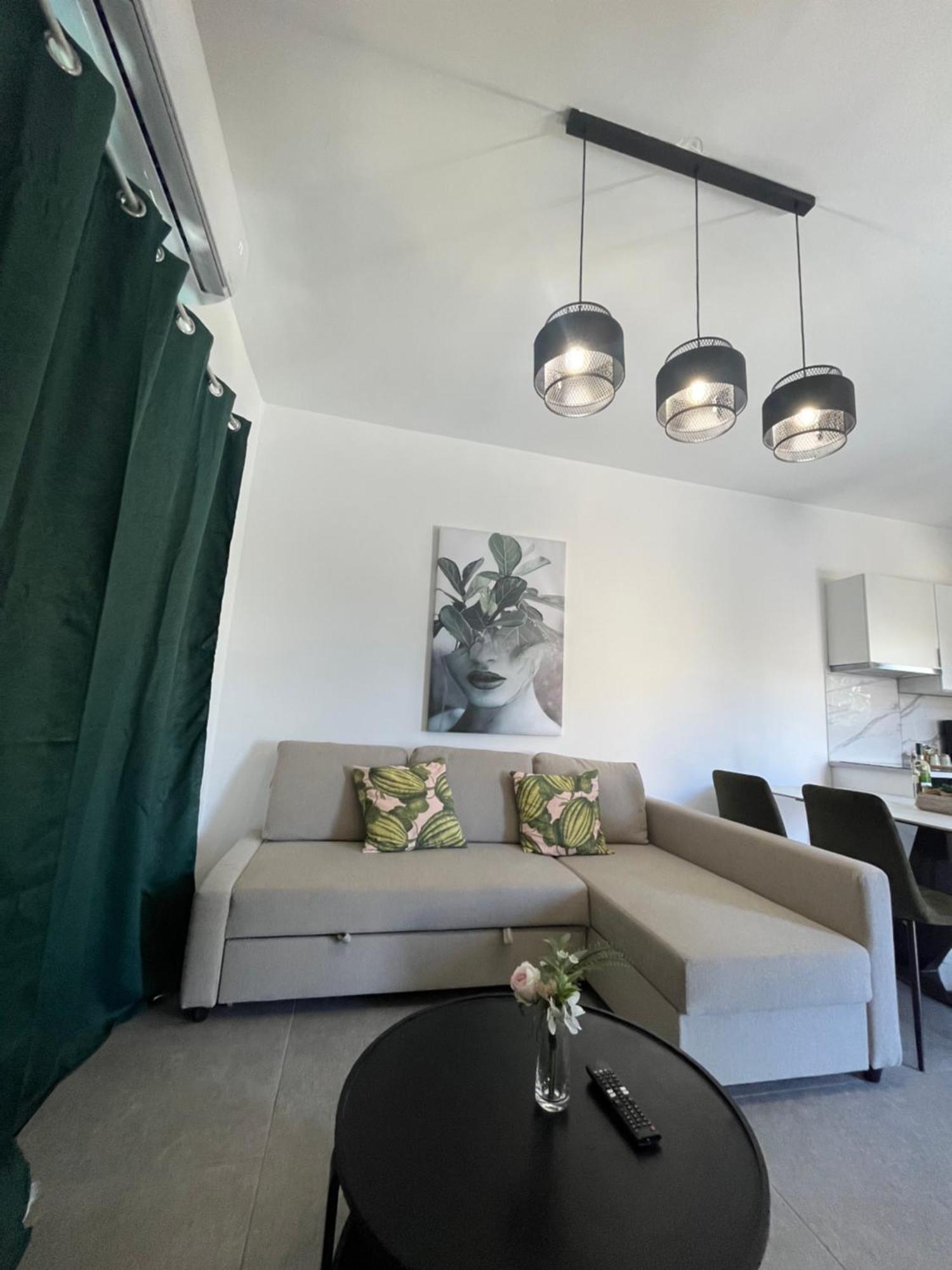 Serenityone - Centrally Located One Bedroom Apt Ayía Nápa Extérieur photo